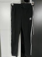 (Kinder XL) Zwarte Adidas Joggingbroek 2022 Katoen, Kleding | Dames, Sportkleding, Adidas, Zwart, Overige typen, Ophalen of Verzenden