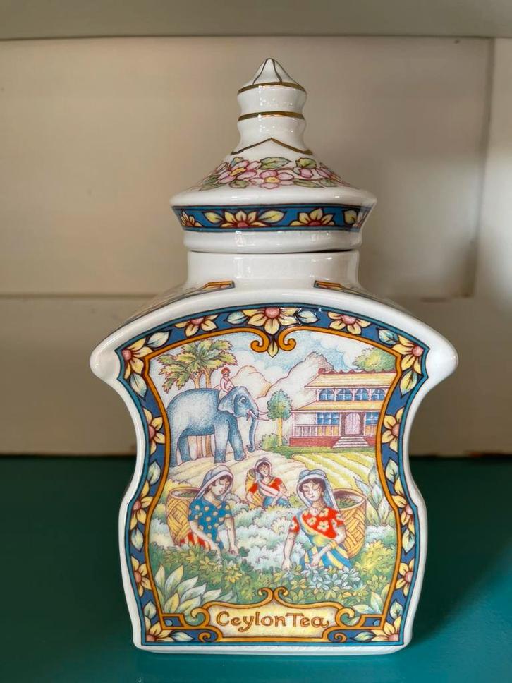 Vintage Porseleinen theebus Ceylon tea van Sadler., Antiek en Kunst, Antiek | Keramiek en Aardewerk, Ophalen of Verzenden