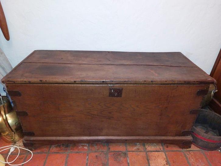 Oude zware eiken koffer, jaren 1800, Antiek en Kunst, Curiosa en Brocante, Ophalen