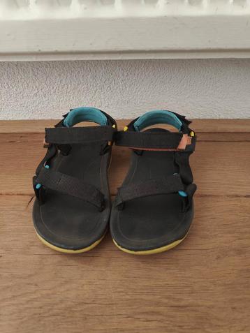 Teva sandalen  beschikbaar voor biedingen