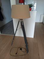 Mooie driepoot vloerlamp, Ophalen, Zo goed als nieuw