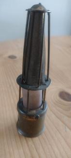 Oude kleine mijnlamp, Ophalen