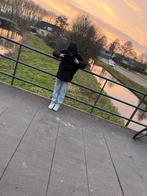 Bas van de rest kleur witte jongen merk loui karton, Kinderen en Baby's, Kinderkleding | Maat 164, Ophalen, Gebruikt, Jongen of Meisje