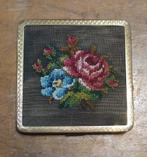 Vintage poeder doosje met unieke roosjes jaren 70, Ophalen