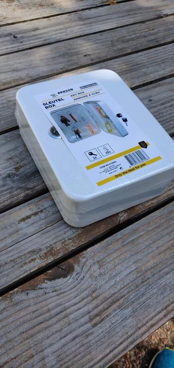 Benson Sleutelbox Wit - 20 sleutels beschikbaar voor biedingen