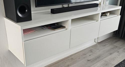 IKEA TV-kast - Wit - Wandmontage z.s.m weg, Huis en Inrichting, Kasten | Televisiemeubels, Zo goed als nieuw, Minder dan 100 cm