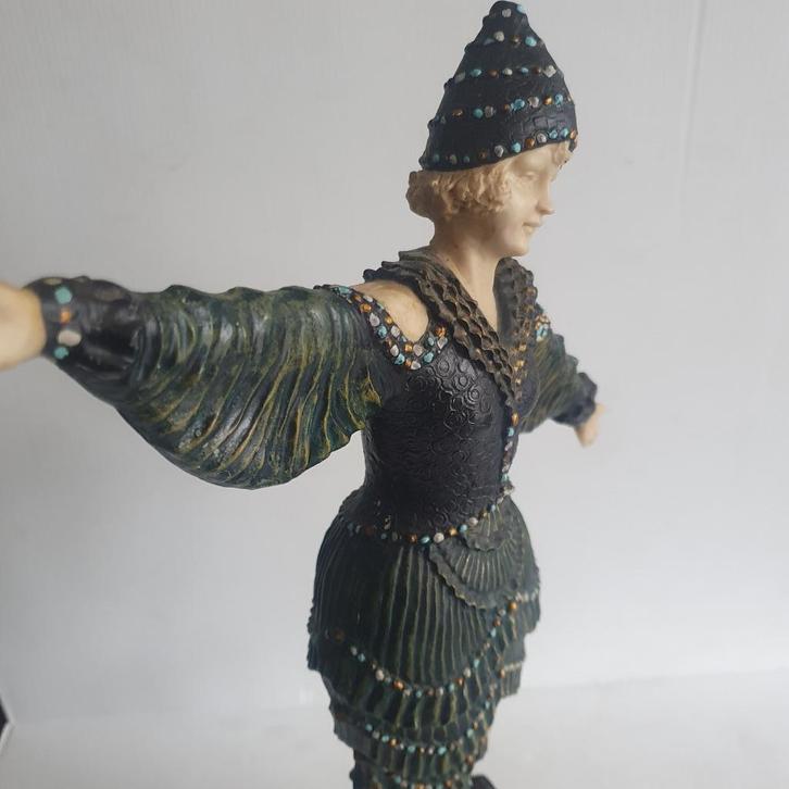 Art Deco beeld - naar Demette H. Chiparus - 43 cm, Antiek en Kunst, Kunst | Beelden en Houtsnijwerken, Ophalen of Verzenden