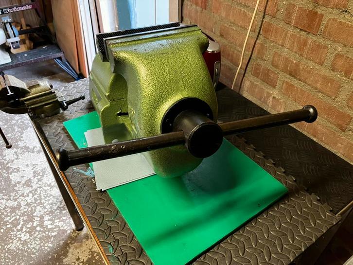 Leinen junior f150 bankschroef, Doe-het-zelf en Verbouw, Werkbanken, Zo goed als nieuw, Bankschroef, Ophalen