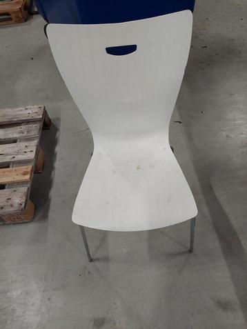 5 kantine stoelen wit
