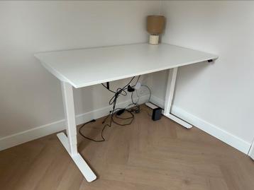 Nieuw Elektrisch Ahrend Smart Neo Zit-/Stabureau 140x80cm beschikbaar voor biedingen