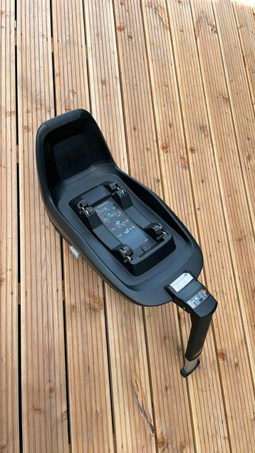 Maxi-cosi FamilyFix One i-size isofix voor autostoeltje beschikbaar voor biedingen