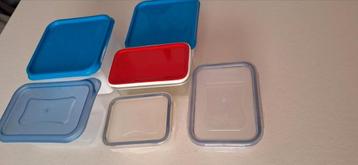 Diverse vershoudbakjes beschikbaar voor biedingen