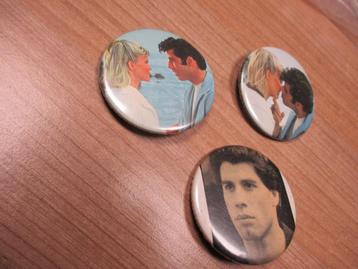 GREASE JOHN TRAVOLTA&OLIVIA NEWTON JOHN BUTTONS beschikbaar voor biedingen