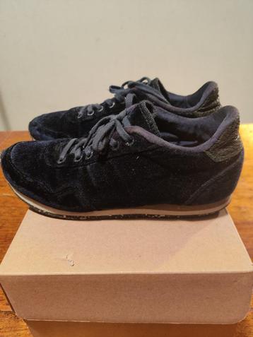 Woden suede sneaker 36