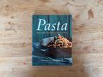 Pasta - Antonio Carluccio, Boeken, Kookboeken, Ophalen of Verzenden, Zo goed als nieuw, Italië, Hoofdgerechten
