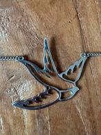 Zilverkleurige ketting met zwaluw, Verzenden, Gebruikt, Zilver, Met hanger
