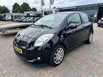 Toyota Yaris 1.3 VVTi - Leder - Airco - S-line, Voorwielaandrijving, Gebruikt, 4 cilinders, 995 kg