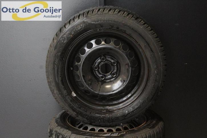Audi A1 Velgen 15 Inch Winterbanden 7MM!!, Auto-onderdelen, Banden en Velgen, Banden en Velgen, Winterbanden, 15 inch, 185 mm