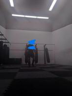 I'll invite you for coffee., Contacten en Berichten