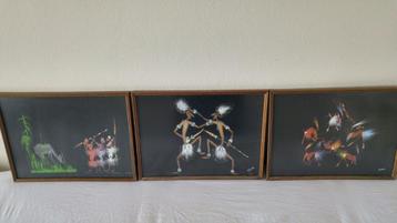 Afrikaanse schilderkunst, 3 bijzondere aquarellen. beschikbaar voor biedingen