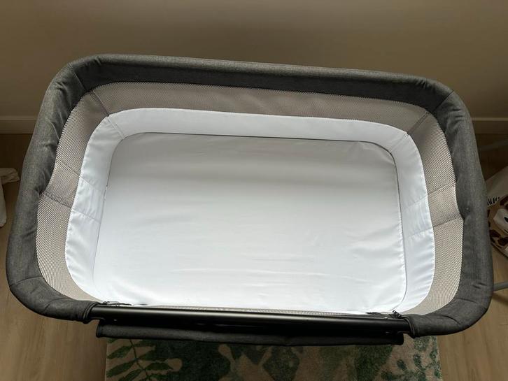 Co-sleeper Novi - veilig dichtbij!, Kinderen en Baby's, Babywiegjes en Ledikanten, Zo goed als nieuw, Wieg, Ophalen of Verzenden