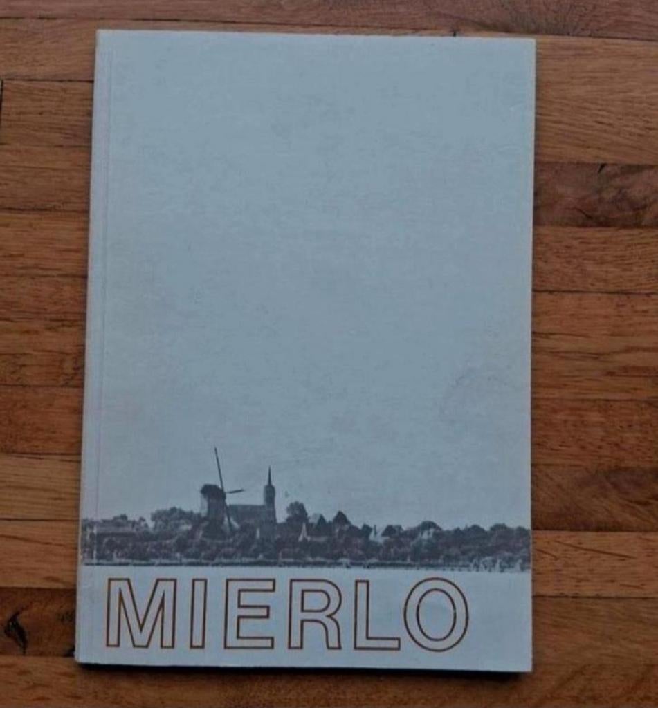 Mierlo geschiedenis fotoboek in woord en beeld, Boeken, Geschiedenis | Stad en Regio, Ophalen of Verzenden, Zo goed als nieuw