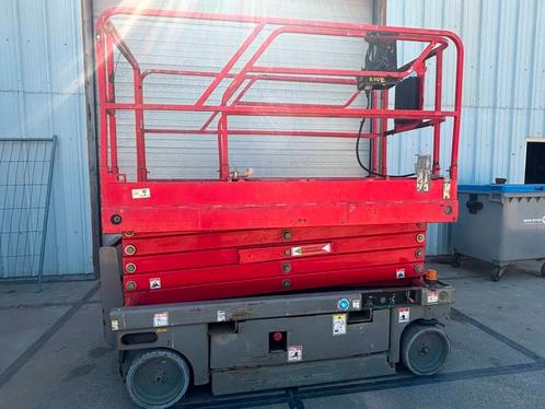 Haulotte Compact12 schaarhoogwerker 12m Haulotte electrisch, Zakelijke goederen, Machines en Bouw | Liften, Steigers en Ladders
