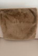 H&M home kussenhoes vachtje 50x50 nieuw, Ophalen, Nieuw, Bruin, Vierkant