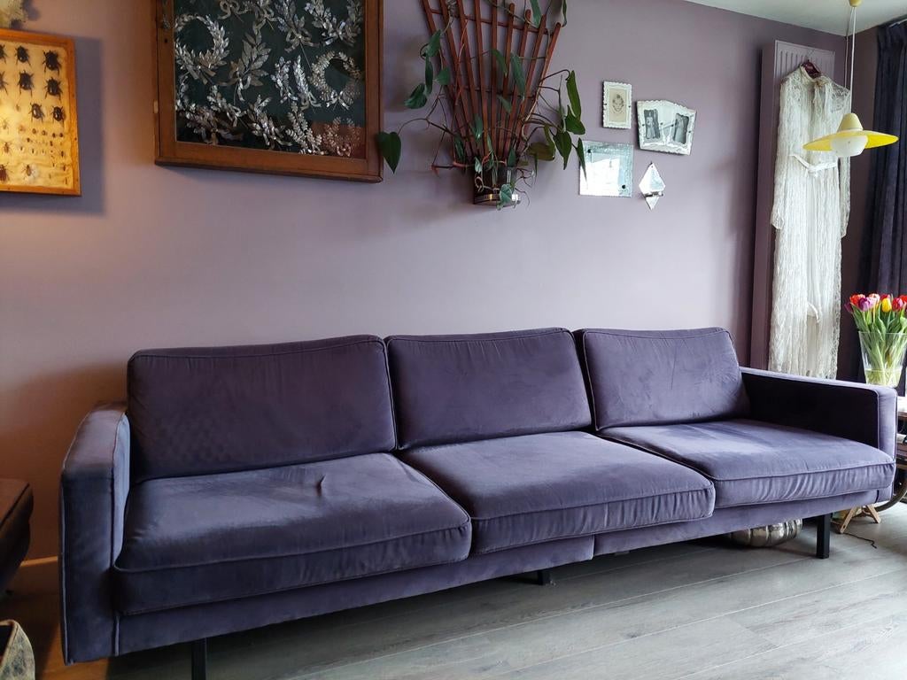 comfortabele driepersoonsbank velvet paars fluweel en hocker, Ophalen, Driepersoons, 75 tot 100 cm, Zo goed als nieuw