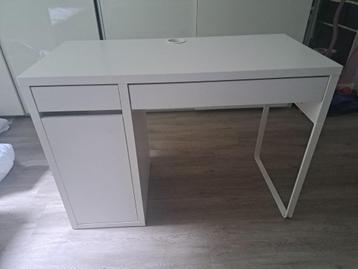 Ikea bureau Mickey beschikbaar voor biedingen