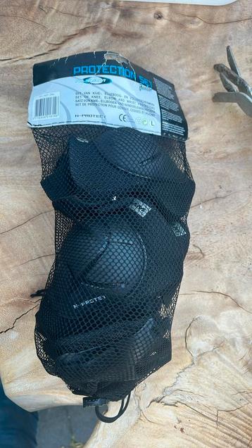 Protectie set kind beschikbaar voor biedingen