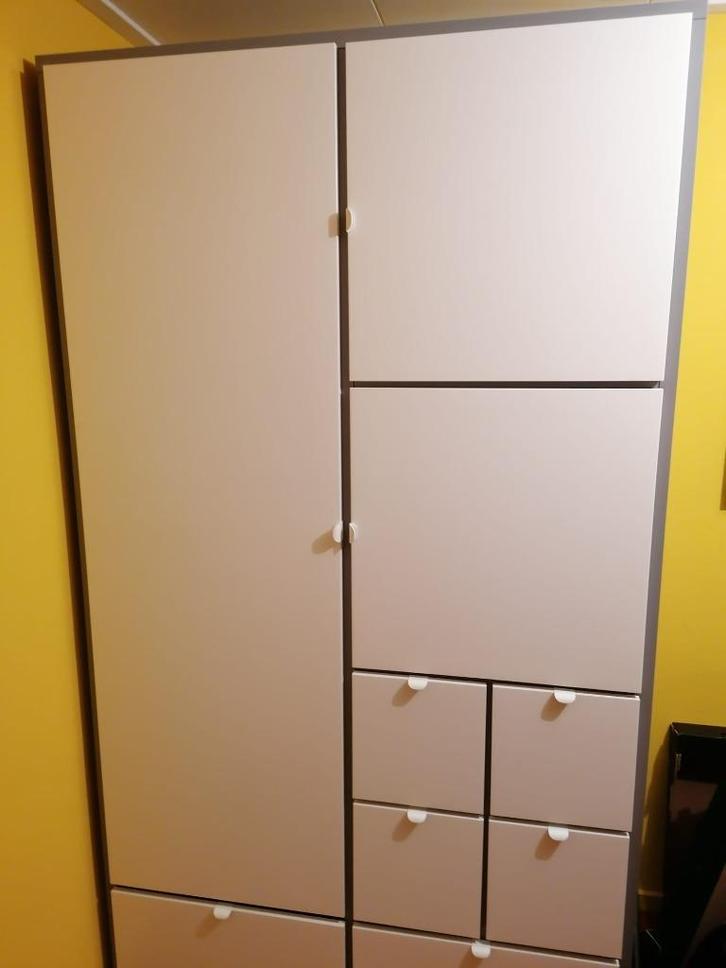Mooie grote Ikea kast : Visthus  te koop, Huis en Inrichting, Kasten | Kledingkasten, Zo goed als nieuw, 200 cm of meer, 100 tot 150 cm