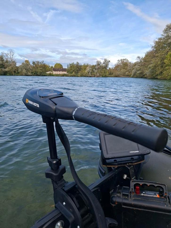 Minn Kota Traxxis 55lb 12v elektromotor, Watersport en Boten, Hengelsport | Karpervissen, Zo goed als nieuw, Ophalen