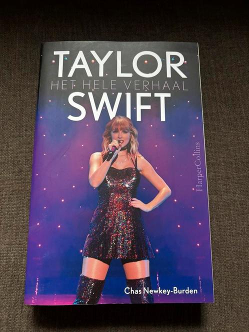 Chas Newkey-Burden - Taylor Swift, Boeken, Biografieën, Zo goed als nieuw, Ophalen of Verzenden