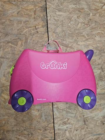 Roze Trunki kinderkoffer beschikbaar voor biedingen