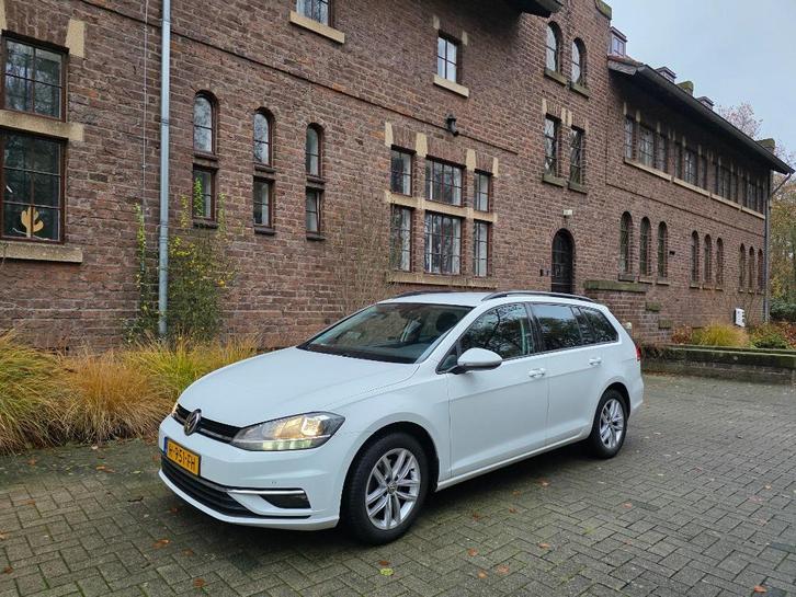 Volkswagen Golf Variant 1.0 TSI 115pk 7-DSG 2019 Wit, Auto's, Volkswagen, Particulier, Golf Variant, ABS, Adaptive Cruise Control