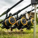 3 Daiwa Emblem 45 Scw qd Gold + 3 Reserve Spoelen, Ophalen of Verzenden, Zo goed als nieuw, Molen