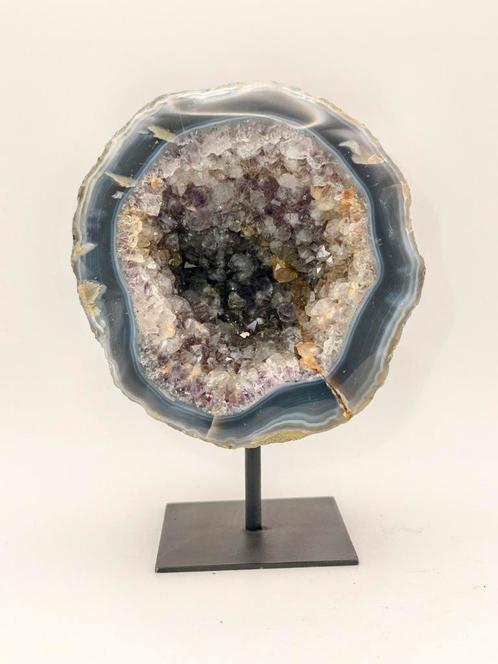 Amethist geode op standaard, Verzamelen, Mineralen en Fossielen, Mineraal, Ophalen of Verzenden