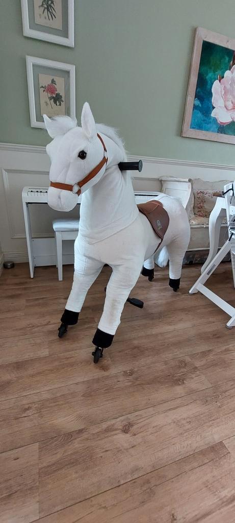Animal riding Snowy, rijdend paard zadelhoogte 78 cm XL, Kinderen en Baby's, Speelgoed | Hobbelfiguren, Zo goed als nieuw, Ophalen