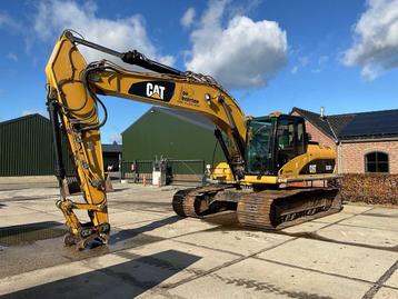 Caterpillar 323D L Rupsgraafmachine beschikbaar voor biedingen