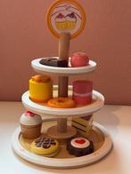 Hape | Etagere met gebakjes (Houten speelset), Ophalen of Verzenden, Zo goed als nieuw, Hout, Speelkeuken-accessoire