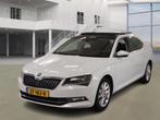 Skoda Superb 1.5 TSI ACT/AUT/PANO/NAVI/XENON/PDC/BOMVOLL, Auto's, Skoda, 730 kg, 4 cilinders, 150 pk, Wit