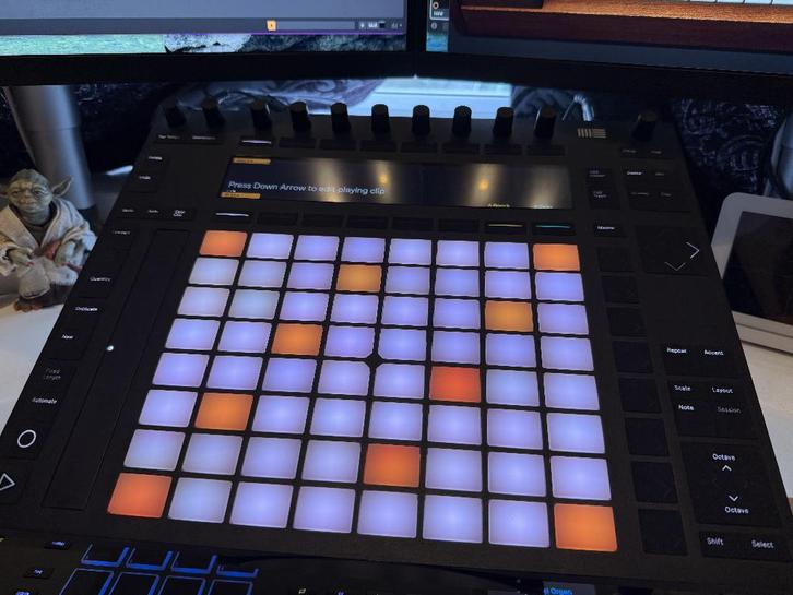 Ableton Push 2, Muziek en Instrumenten, Midi-apparatuur, Zo goed als nieuw, Ophalen of Verzenden