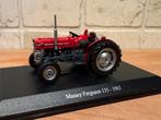 Model Massey Ferguson 135 (7,5 cm lang), Hobby en Vrije tijd, Modelauto's | 1:32, Ophalen of Verzenden, Zo goed als nieuw, Tractor of Landbouw