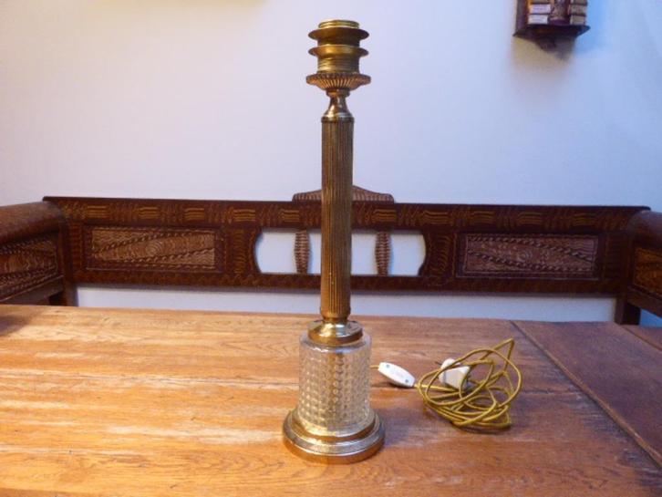 Vintage messing lamp met persglas, 41 cm., Antiek en Kunst, Antiek | Lampen, Ophalen of Verzenden