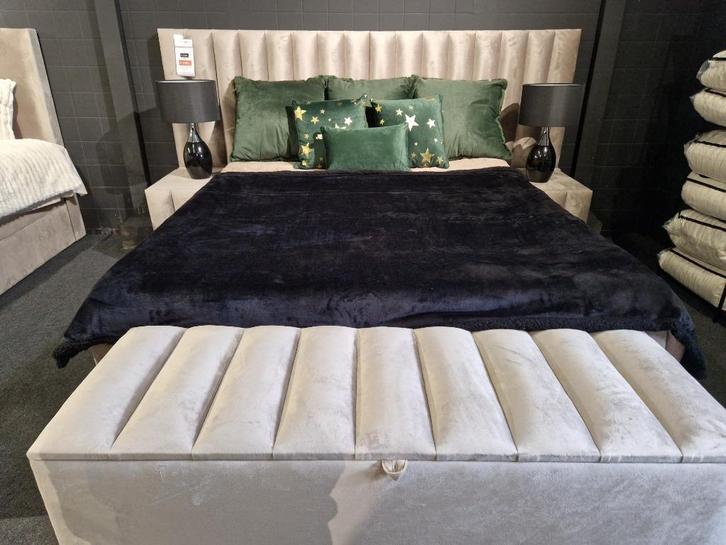 Voorraad | Luxe Velvet Boxsprings Met Opbergruimte - Utrecht, Huis en Inrichting, Slaapkamer | Boxsprings, Nieuw, 160 cm, 200 cm