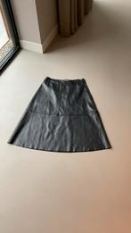 Freequent vegan leather rok maat S, Kleding | Dames, Rokken, Ophalen of Verzenden, Zo goed als nieuw, Maat 36 (S), Zwart