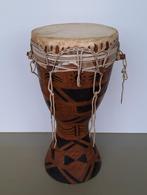 grote Afrikaanse houten djembé instrument h= 62cm d= 29cm, Muziek en Instrumenten, Percussie, Trommel, Gebruikt, Ophalen of Verzenden