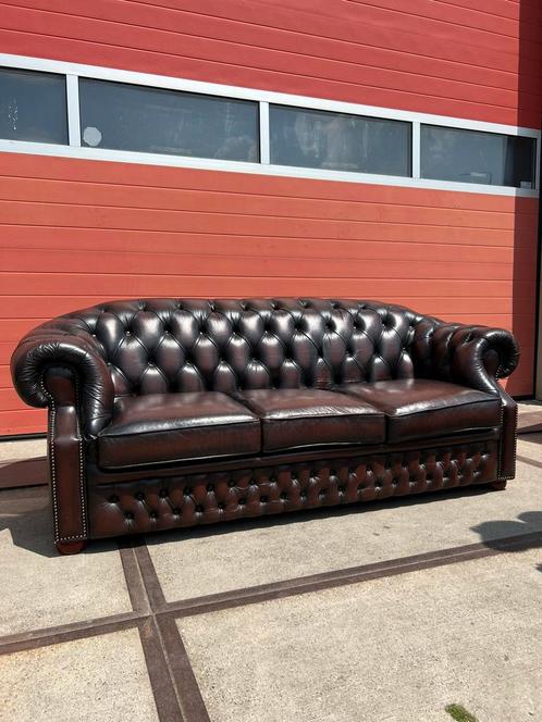 Chesterfield bank + fauteuil, Huis en Inrichting, Banken | Sofa's en Chaises Longues, Zo goed als nieuw, Leer, Ophalen of Verzenden