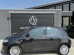 Lancia Ypsilon 0.9 TwinAir Platinum navigatie * Super leuk *, Auto's, Lancia, Euro 5, 86 pk, Gebruikt, 750 kg